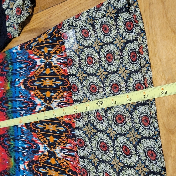 Olive Hill XL colorful flowy boho top - Picture 8 of 9